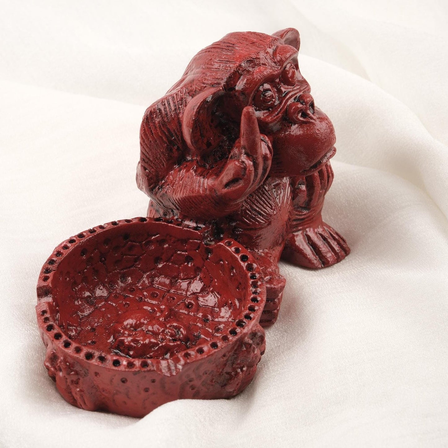 Red Big Middle Finger Monkey Ashtray Funky Portable Ashtray Gift Idea for Smokers – 13x10cm Handmade HEAVY ITEM 1LBS