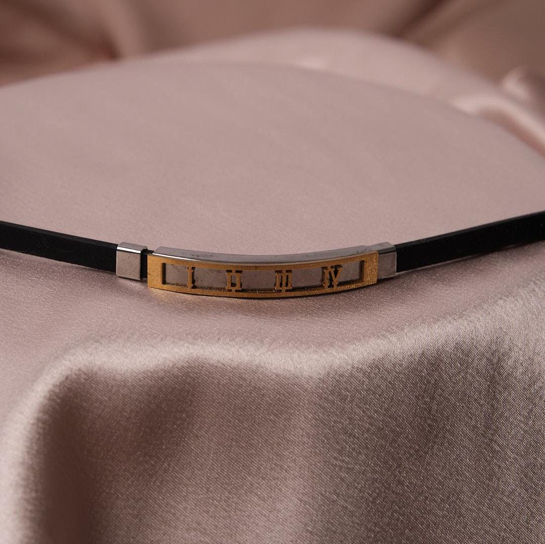 Leather Detailed Gold Roman Numerals Bracelet for Men & 22 cm, Elegant Design, Sleek Modern Look | Durable Jewelry for Him | Great Gift Idea