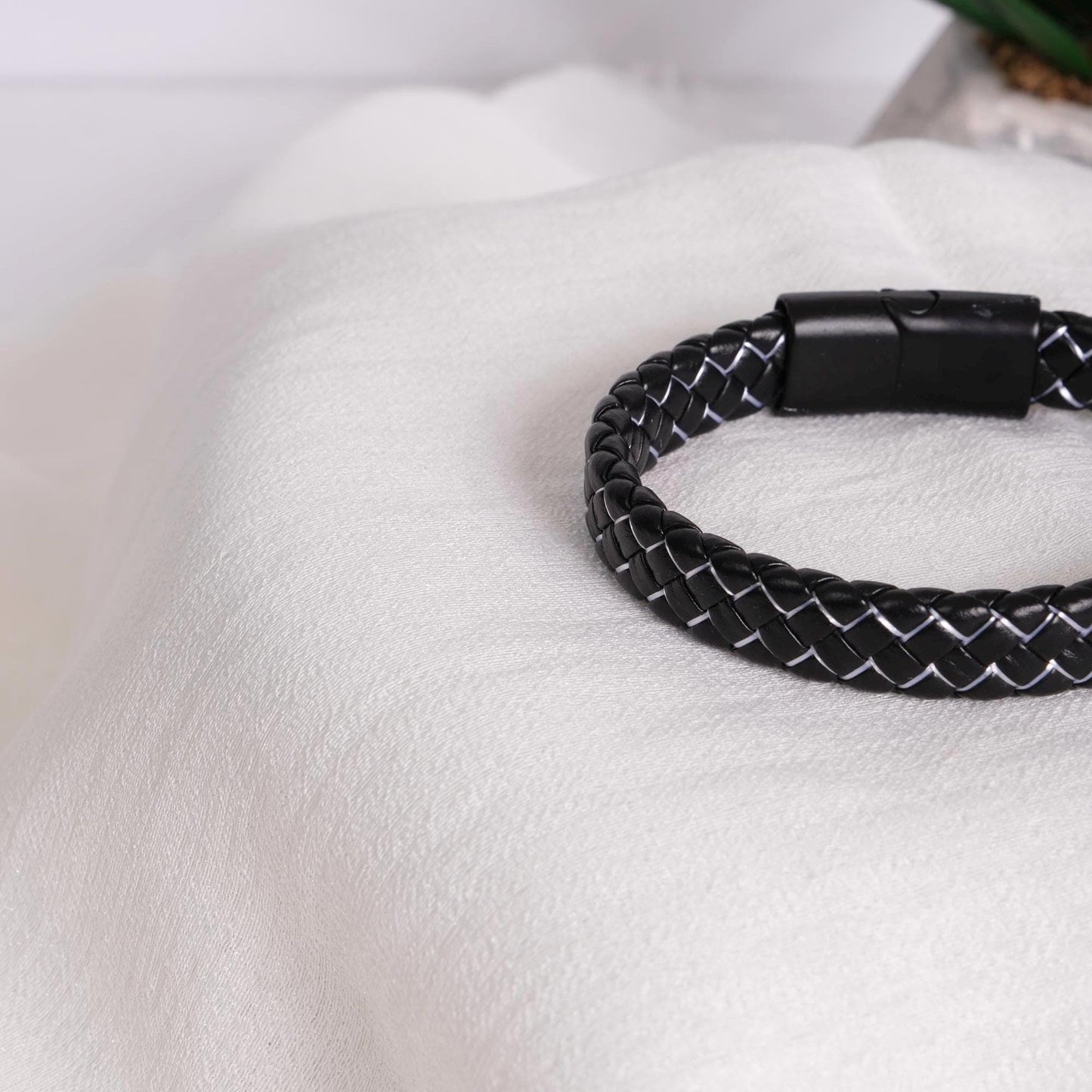 Black Genuine Leather Men's Bracelet – 22cm Street Style with White Stitch Detailing