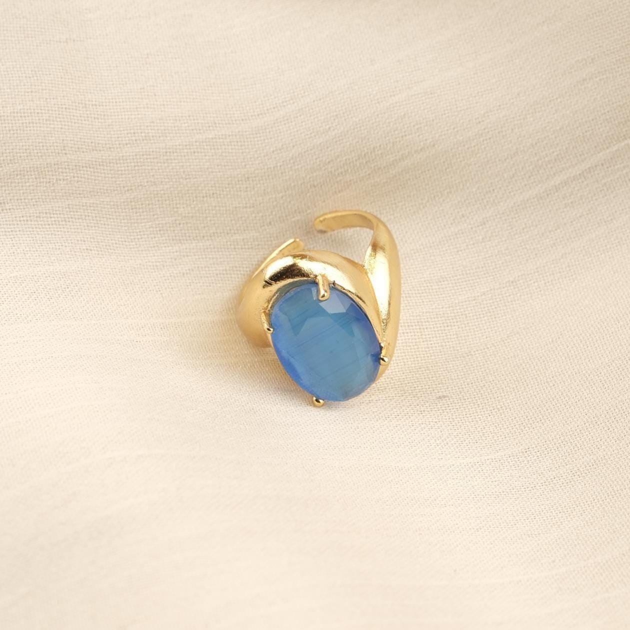Protect the Aura | Handmade Blue Cat's Eye Ring, Antique Looking And Vintage Style Adjustable Ring, Gemstone Artistic Diamond Ring Gift June