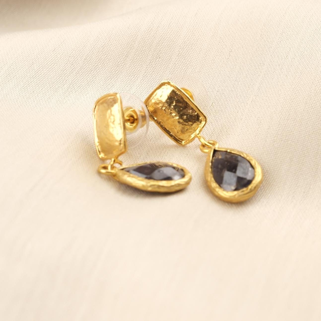 Handmade Garnet Diamond Earrings,Gold Teardrop January Birthstone, Artistic Minimal Jewelry For Women, Elegant Everyday Statement Piece Gift