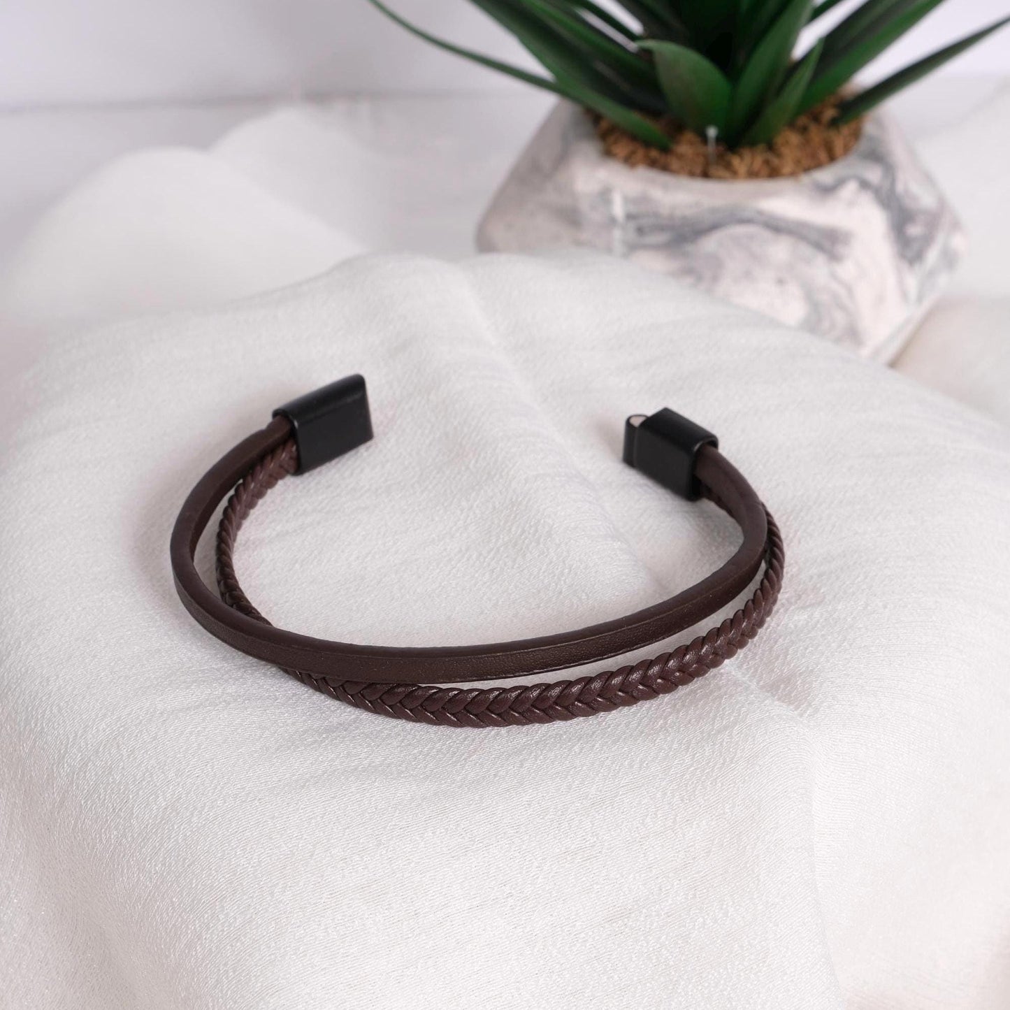 Brown Minimal Leather Men's Bracelet Double Layered Genuine Leather 22cm Adjustable Wristband Minimalist Fashion Jewelry for Him Gift