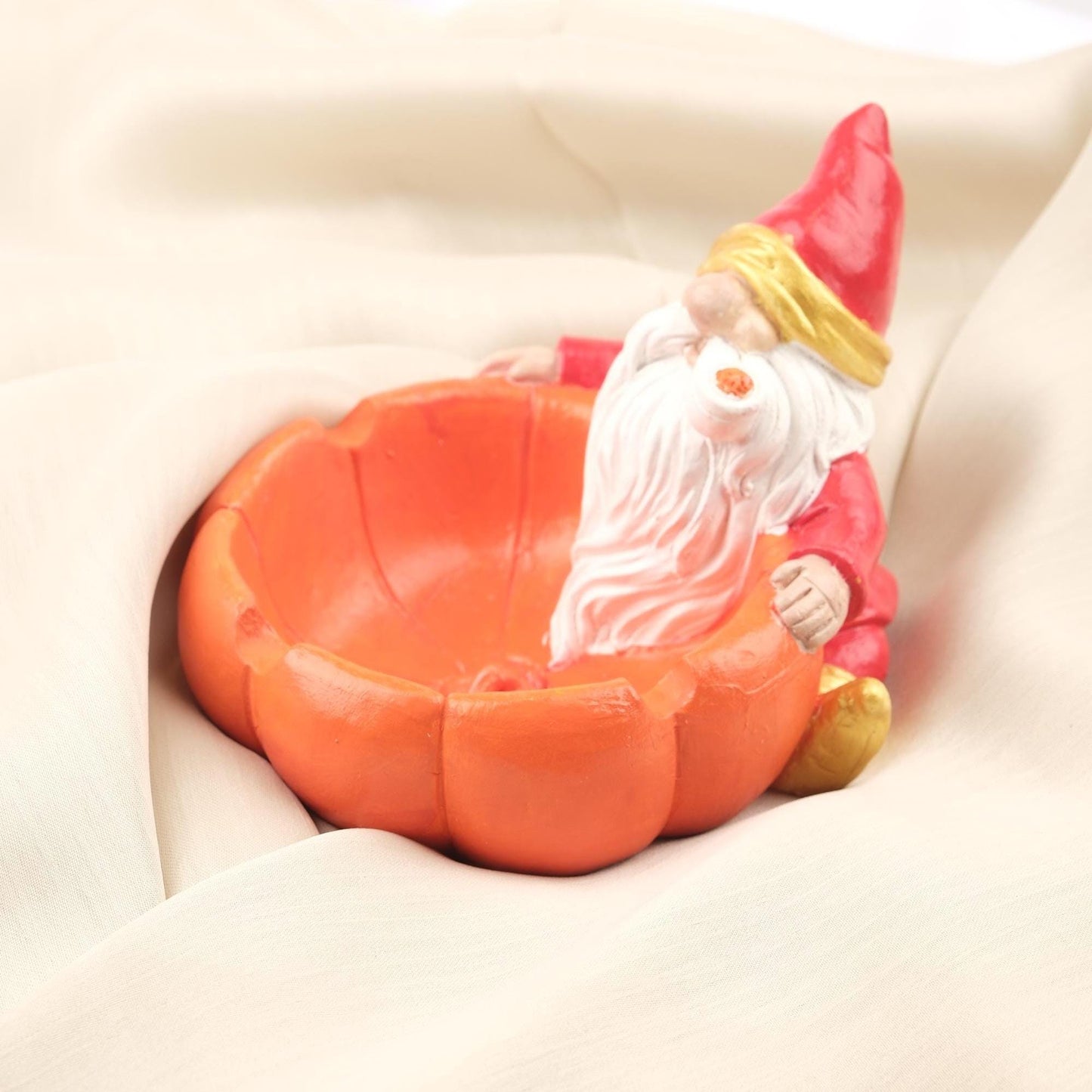 Red Gnome Ashtray with Pumpkin Bowl, Whimsical Santa Elf Smoking Tray, Handmade Fantasy Gift for Smokers Fun Decor, 11x14x11cm