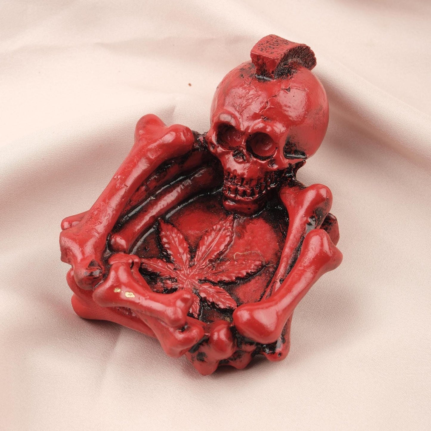 Red Skeleton Gladiator with Marijuana Ashtray, Unique Idea for Smokers, Smoking Accessories | Cigarette Lid and Ash Tray, Cigar Holder