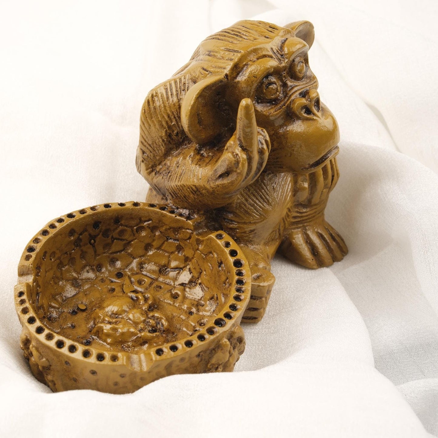 Middle Finger Monkey Ashtray | Funky Mythic Smoking Accessories Gift Idea – 15x9cm Handmade HEAVY ITEM 1LBS