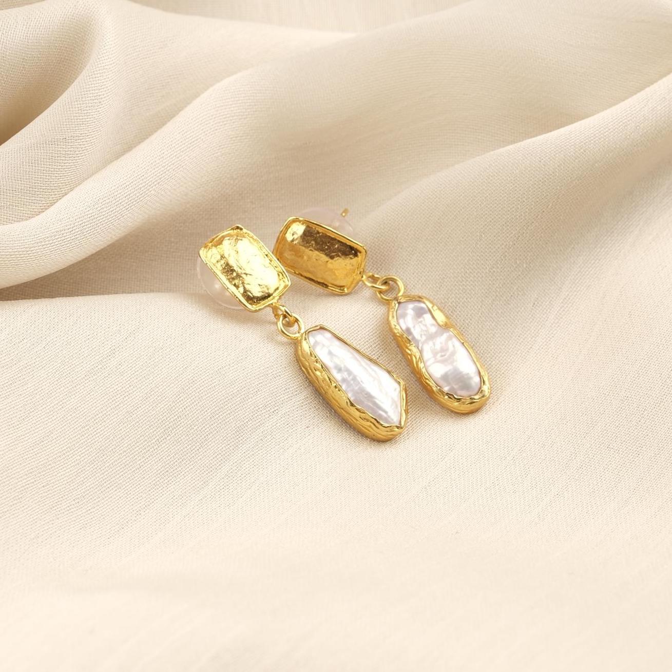 Handmade Genuine Pearl Stud Earrings with Artistic and Textured Design, Vintage Style, Antique Looking Gift, Elegant Minimalist Jewelry