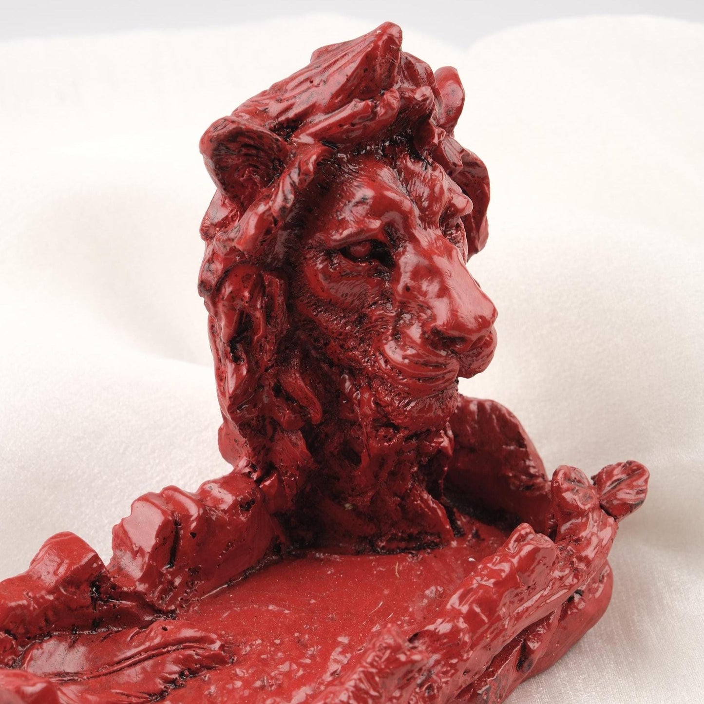 Handmade Red Lion Ashtray Cool Funky Mythic Outdoor Ashtray Gift – Cigarette Lid for Smokers, Authentic Animal Decor Accessories WEIGHS 1LB