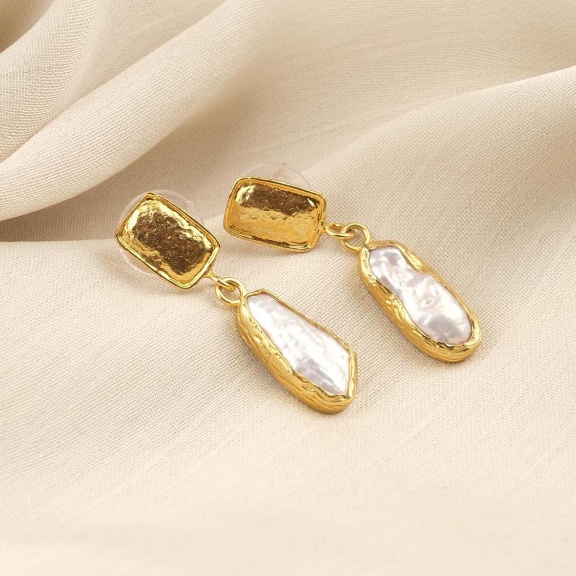 Handmade Genuine Pearl Stud Earrings with Artistic and Textured Design, Vintage Style, Antique Looking Gift, Elegant Minimalist Jewelry