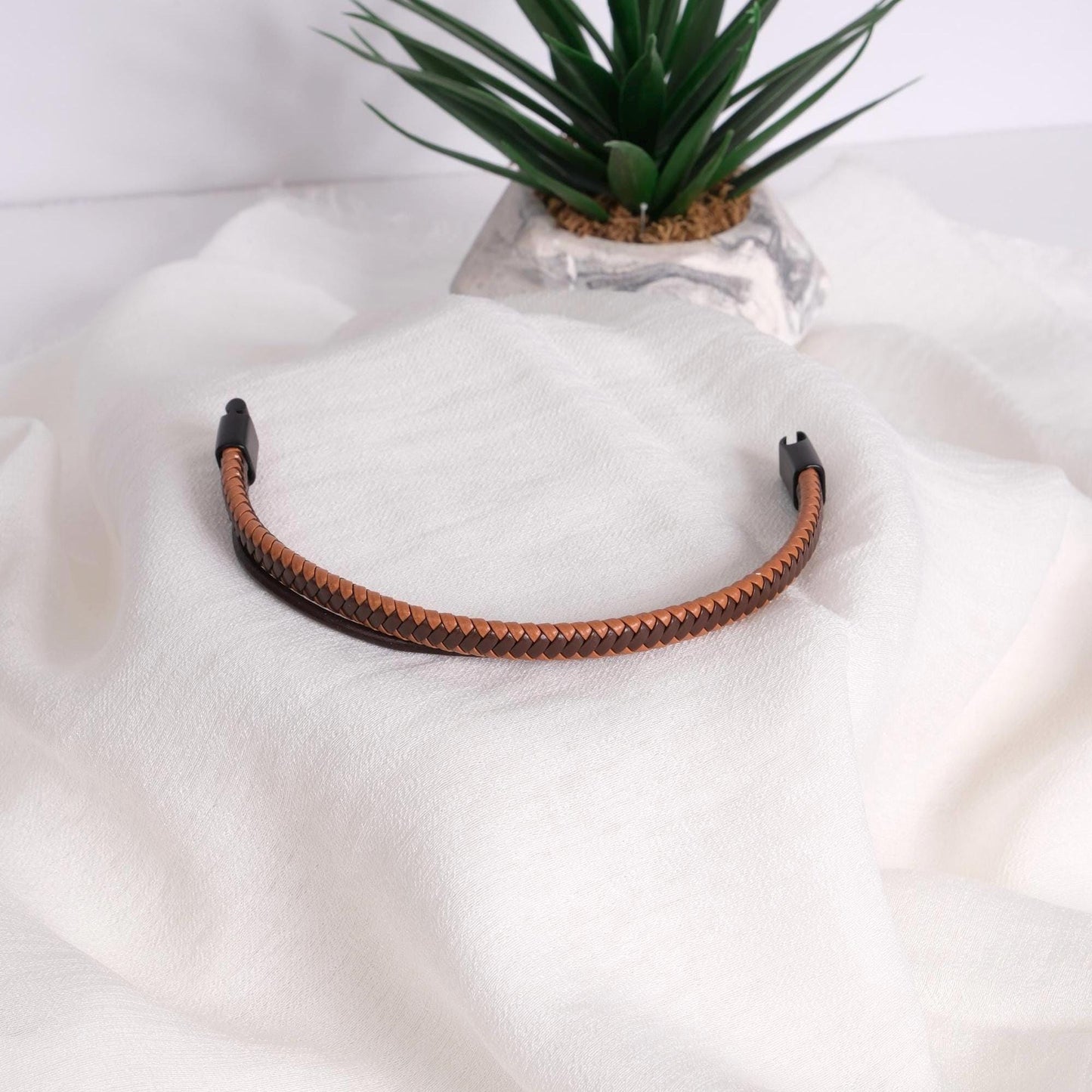 Minimalist Beige & Brown Braided Leather Bracelet for Men, 22cm, Dual-Tone Genuine Leather, Sleek Magnetic Clasp
