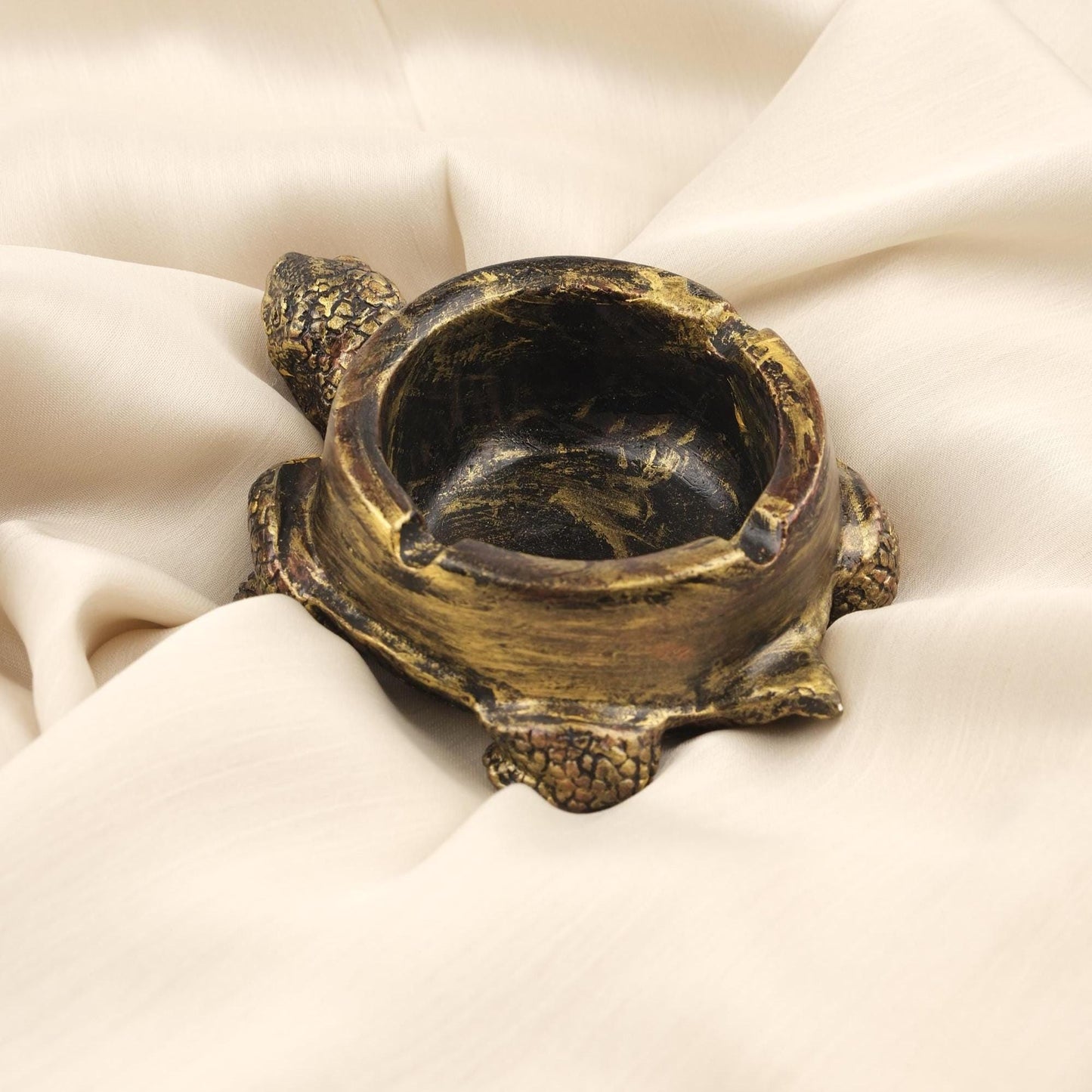 Antique Gold Turtle Ashtray, Unique Reptile-Inspired Smoking Tray, Handmade Zen Decor for Home Exotic Animal Gift Idea, 3.5x13x10cm