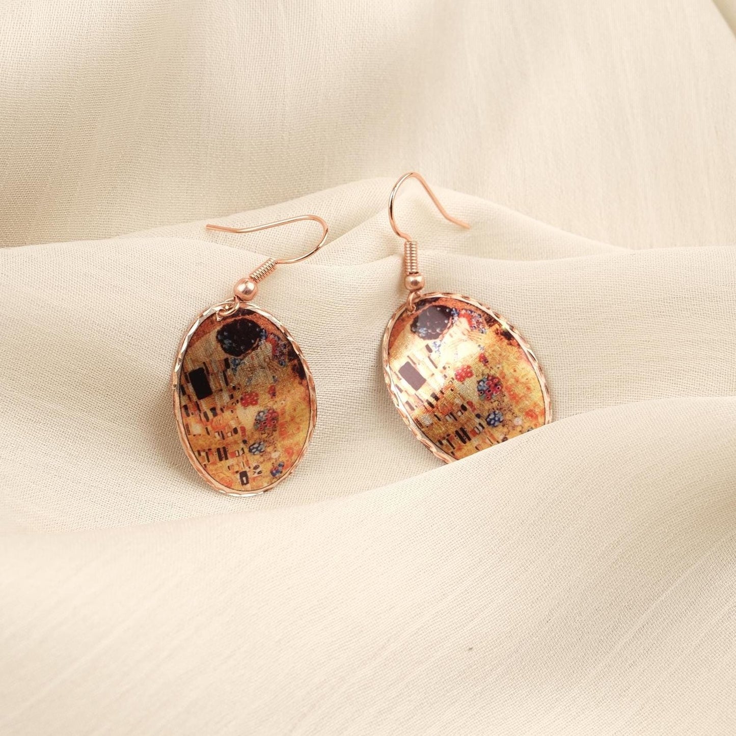 Gustav Klimt “The Kiss” Dangle Earrings in Pure Copper, Artistic Design | Handmade Vintage Style, Antique Looking Gift