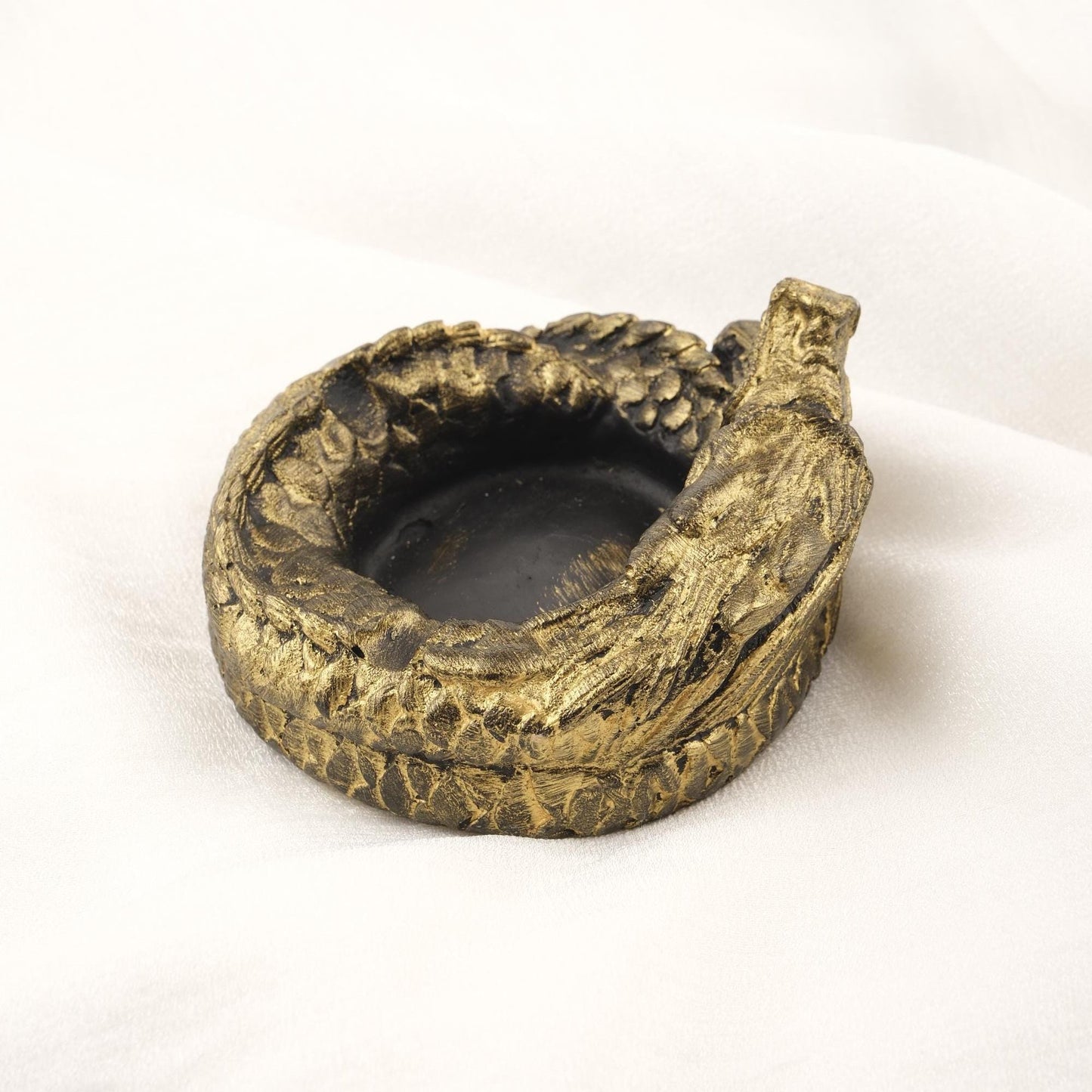 Handmade Black and Gold Dragon Ashtray, Mythic Ancient Vibe Cool Vintage Smoking Accessories Gift Cigarette Accessories and Gift WEIGHS 1LB