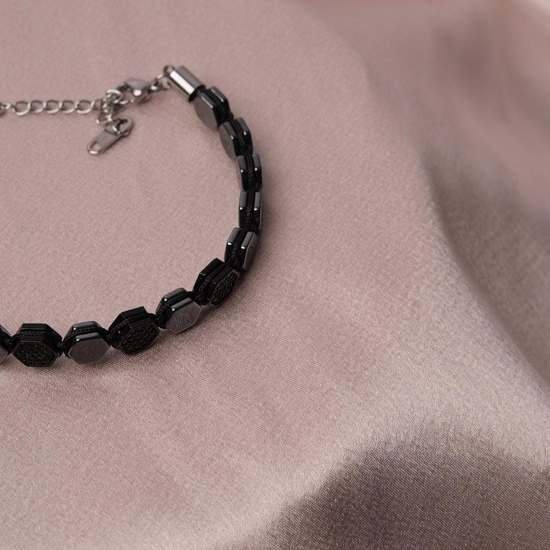 Men's Casual Geometric Design Bracelet – Adjustable Length – 25 cm, Durable Jewelry for Daily Outfits | Masculine Gift for Boyfriend