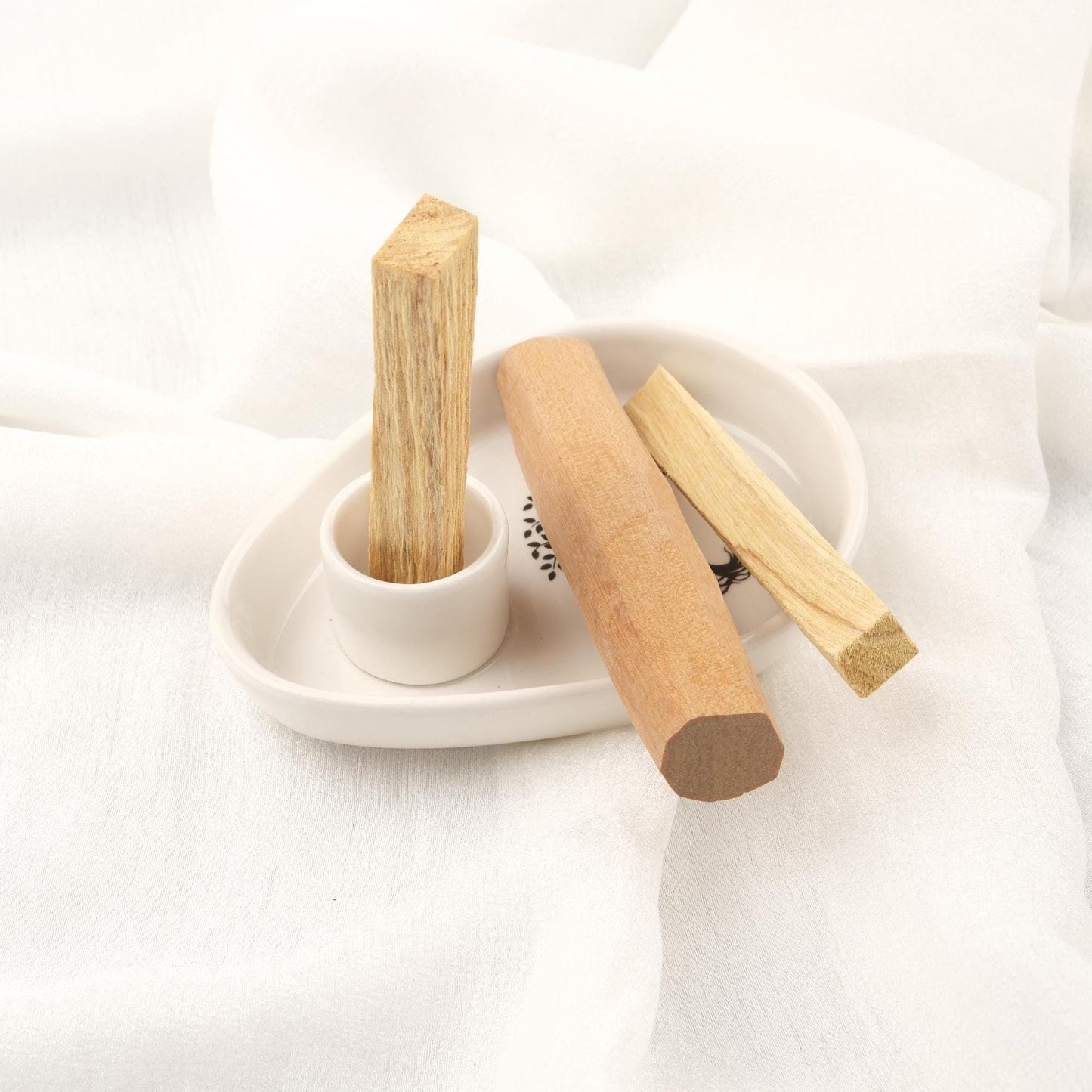 White Roots And Branches Palo Santo Holder, Ash Catcher For Smudge, Incense Or Cleansing | Ceramic | 14x10x4cm , Meditation Ash Lid