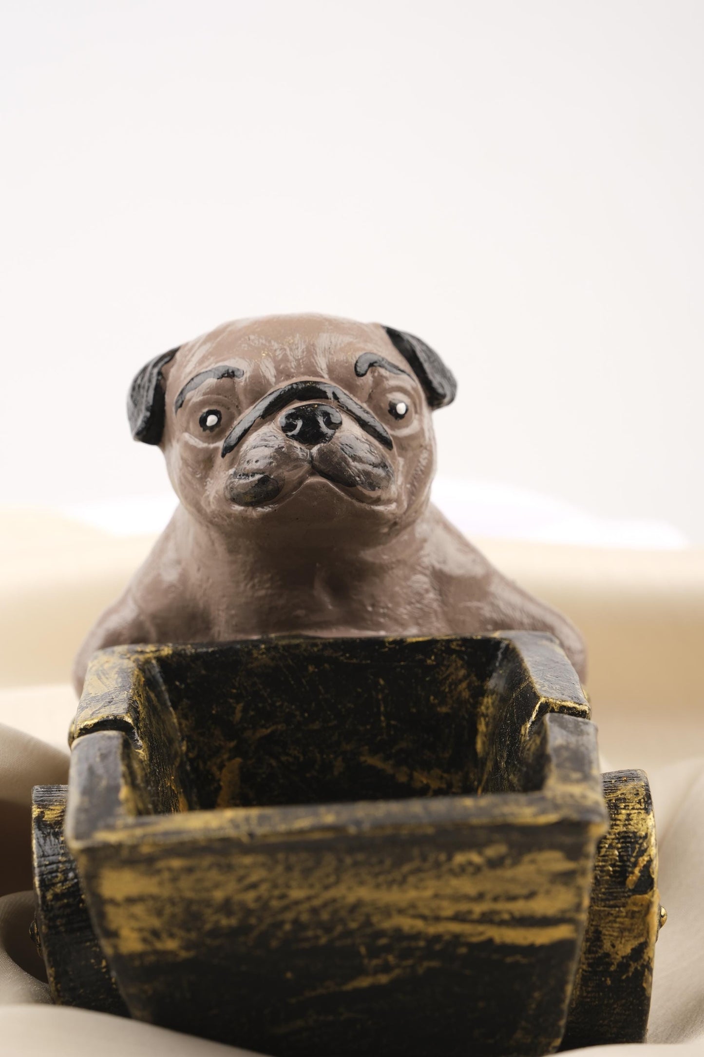 Gray Pug Dog Ashtray in Rustic Cart, Unique Animal Lover Smoking Tray, Handmade Whimsical Gift Decorative Art Piece, 16x9x12cm