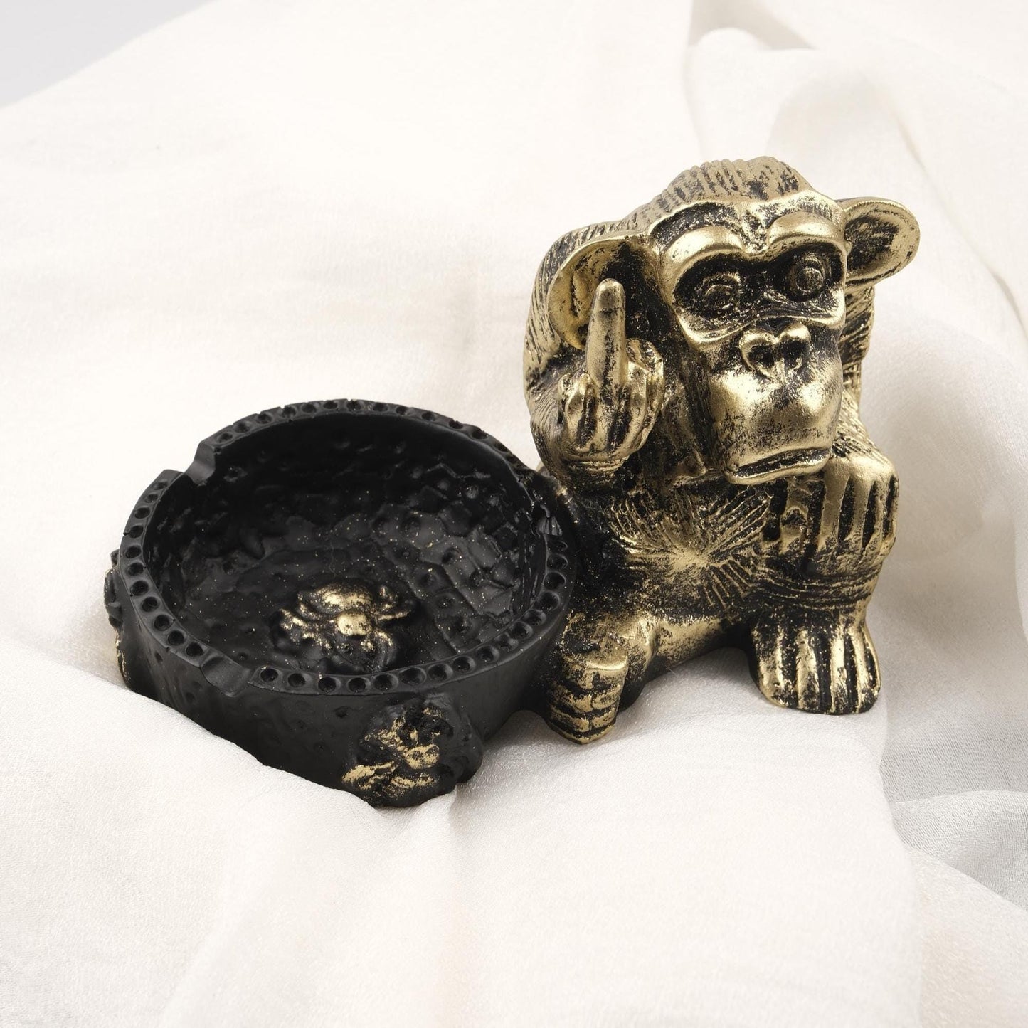 Middle Finger Monkey Ashtray | Funky Mythic Smoking Accessories Gift Idea – 15x9cm Handmade HEAVY ITEM 1LBS