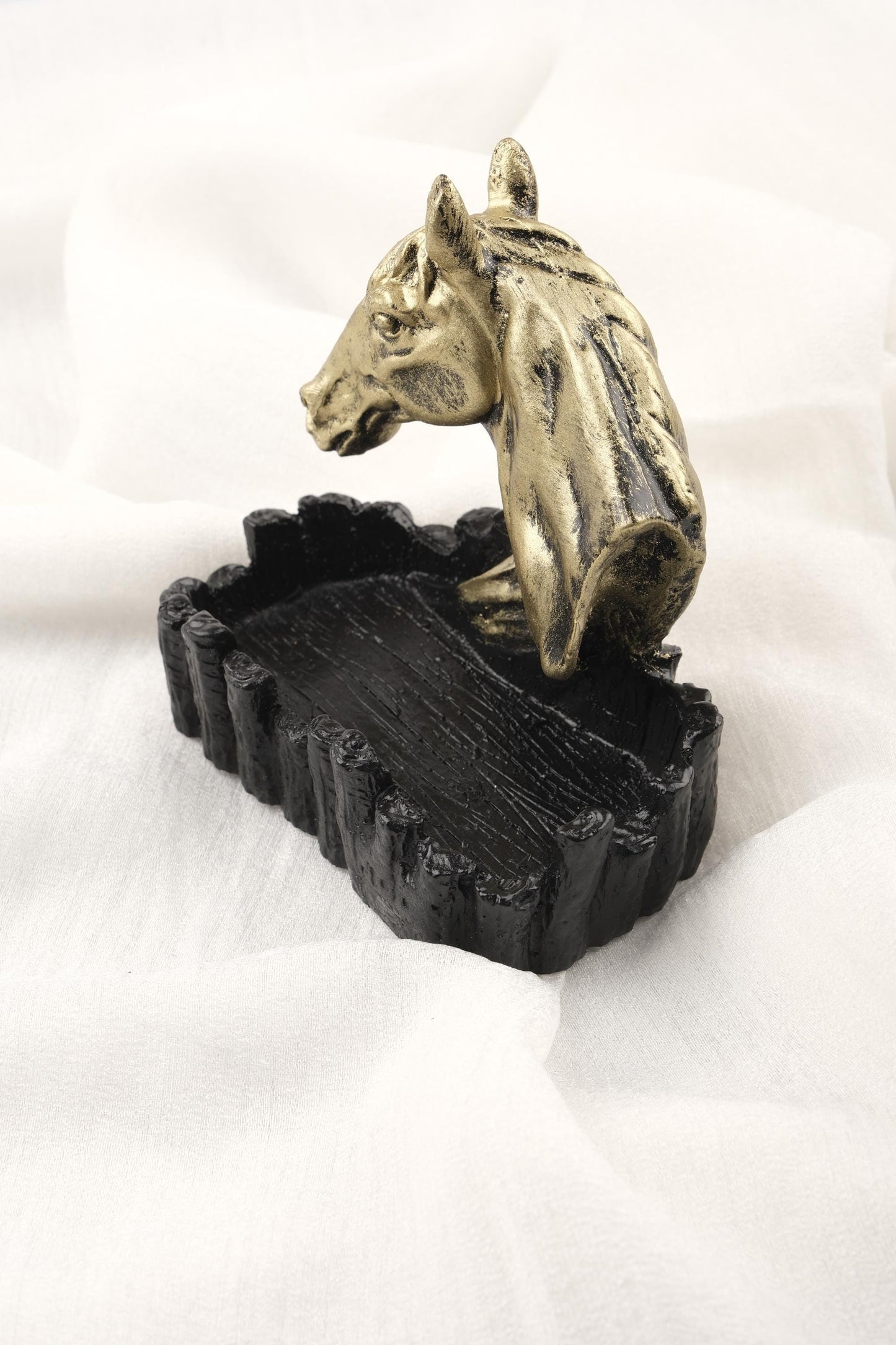 Handmade Gold Horse in Castle Ashtray Funky Mythic Ashtray Lid, Vintage Smoking Gift – 13x6cm WEIGHS 1LB