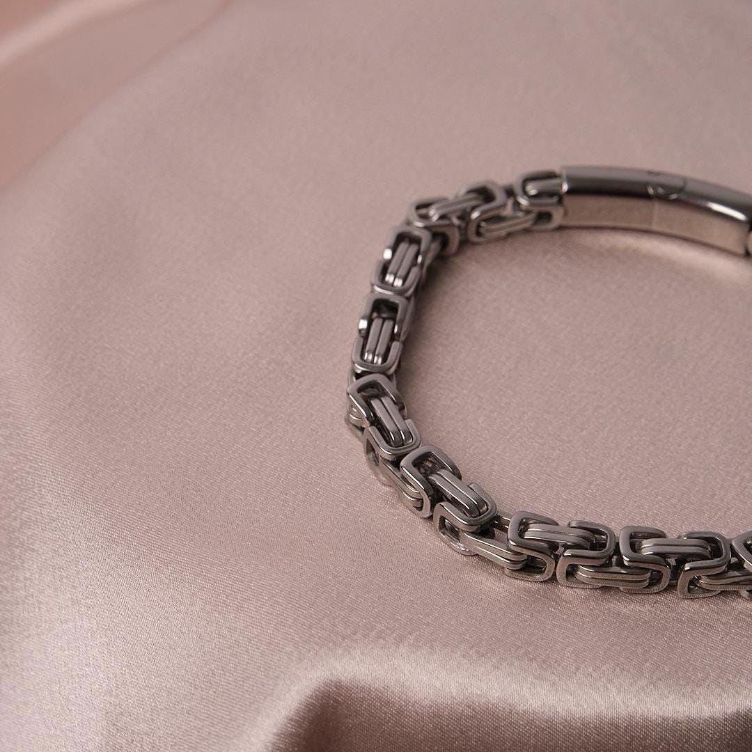 Silver Chain Detailed Bracelet for Men & 22 cm, Rugged Charm Meets Minimalist Design | Perfect for Daily Wear | Great Gift for Stylish Men