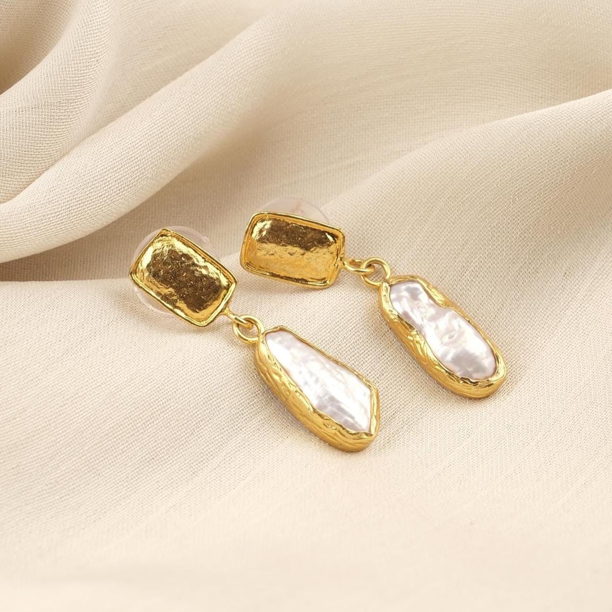 Handmade Genuine Pearl Stud Earrings with Artistic and Textured Design, Vintage Style, Antique Looking Gift, Elegant Minimalist Jewelry