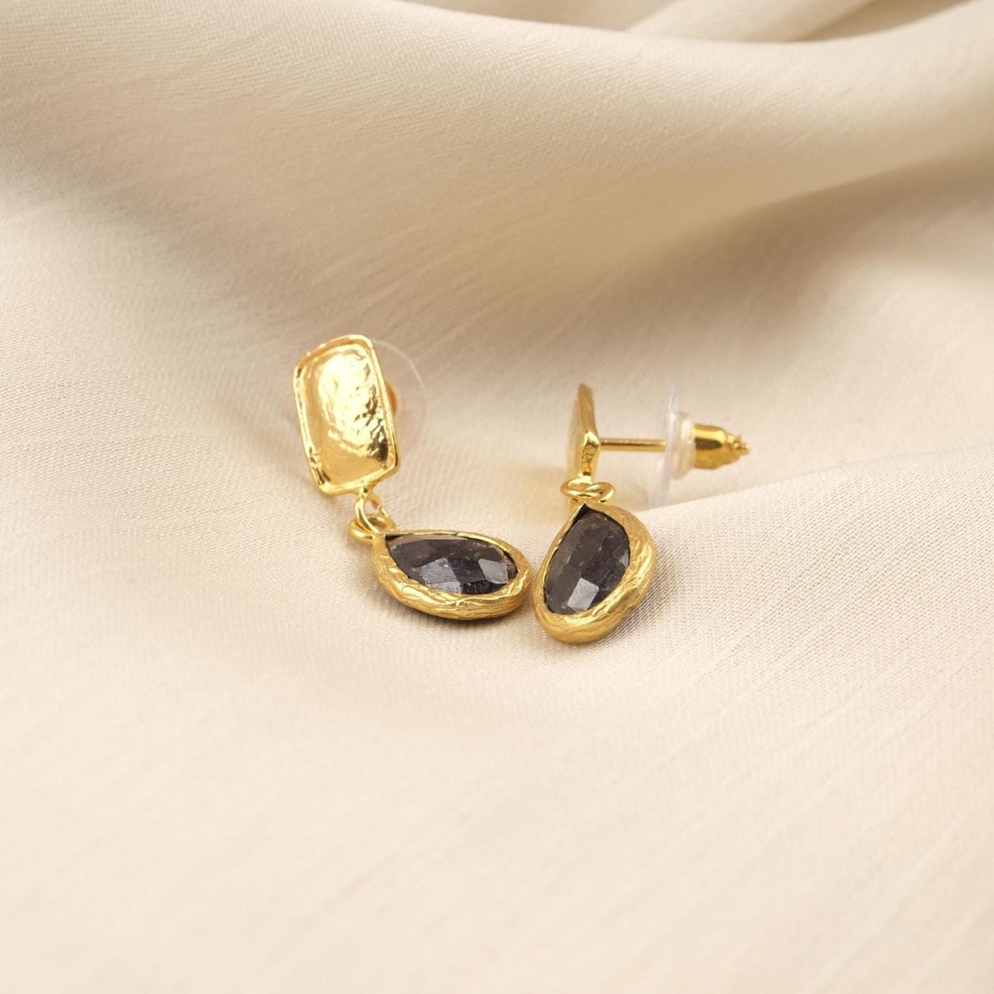 Handmade Garnet Diamond Earrings,Gold Teardrop January Birthstone, Artistic Minimal Jewelry For Women, Elegant Everyday Statement Piece Gift