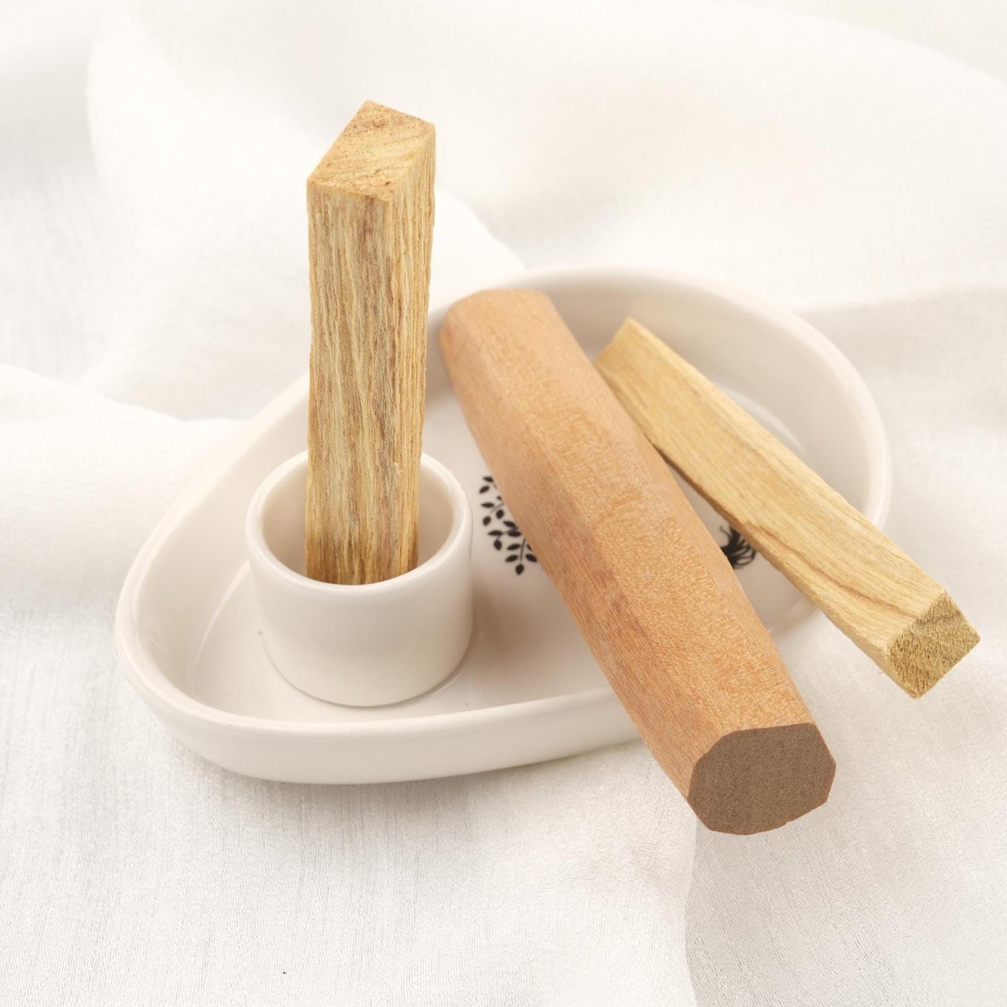 White Roots And Branches Palo Santo Holder, Ash Catcher For Smudge, Incense Or Cleansing | Ceramic | 14x10x4cm , Meditation Ash Lid