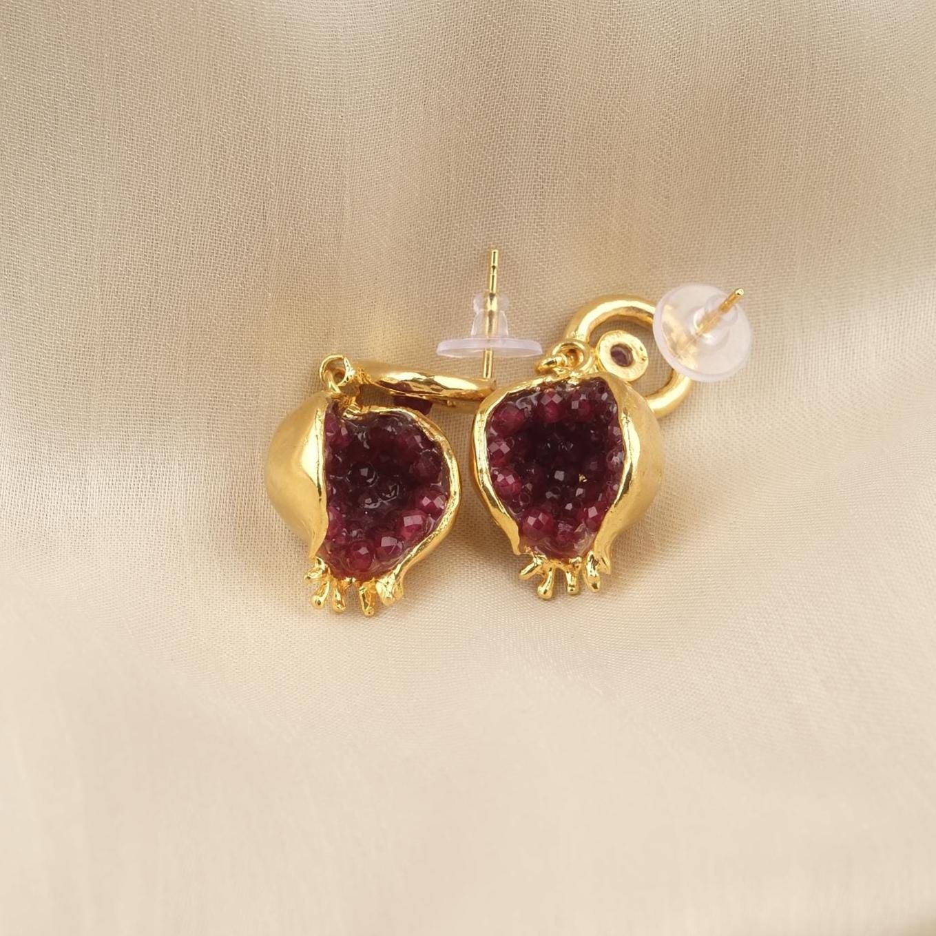 Handmade Gold Jade Pomegranate Stud Earrings, Artistic Fruit-Inspired Design with Deep Red Crystal Beads, Unique Vintage Style Gift Idea