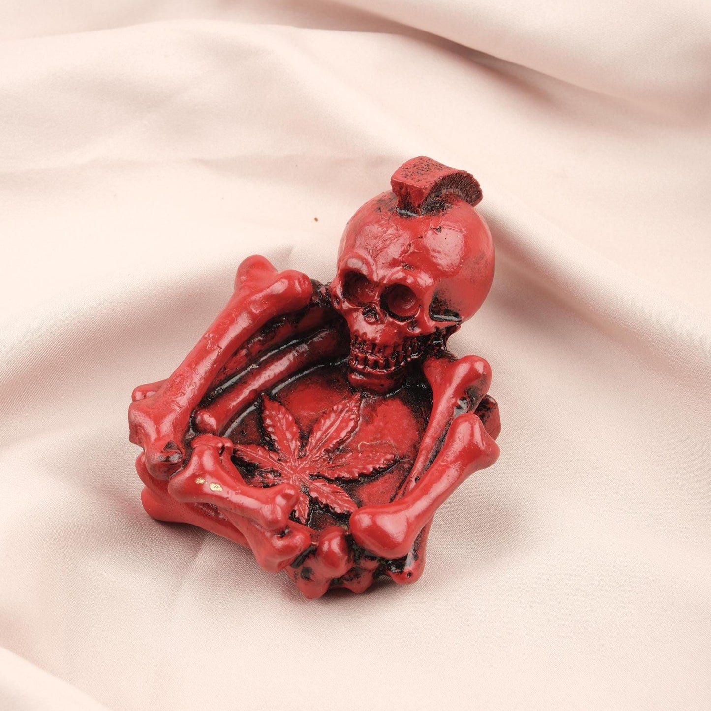 Red Skeleton Gladiator with Marijuana Ashtray, Unique Idea for Smokers, Smoking Accessories | Cigarette Lid and Ash Tray, Cigar Holder