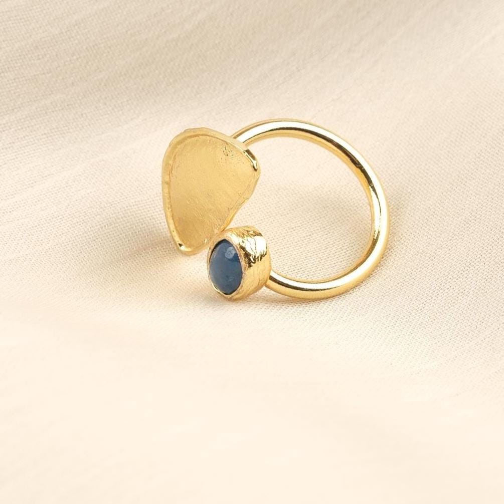 Handmade Classic Artistic Sodalite Gemstone, Antique Looking And Vintage Style Gold Plated Ring With Minimal Sculptural Design Accent