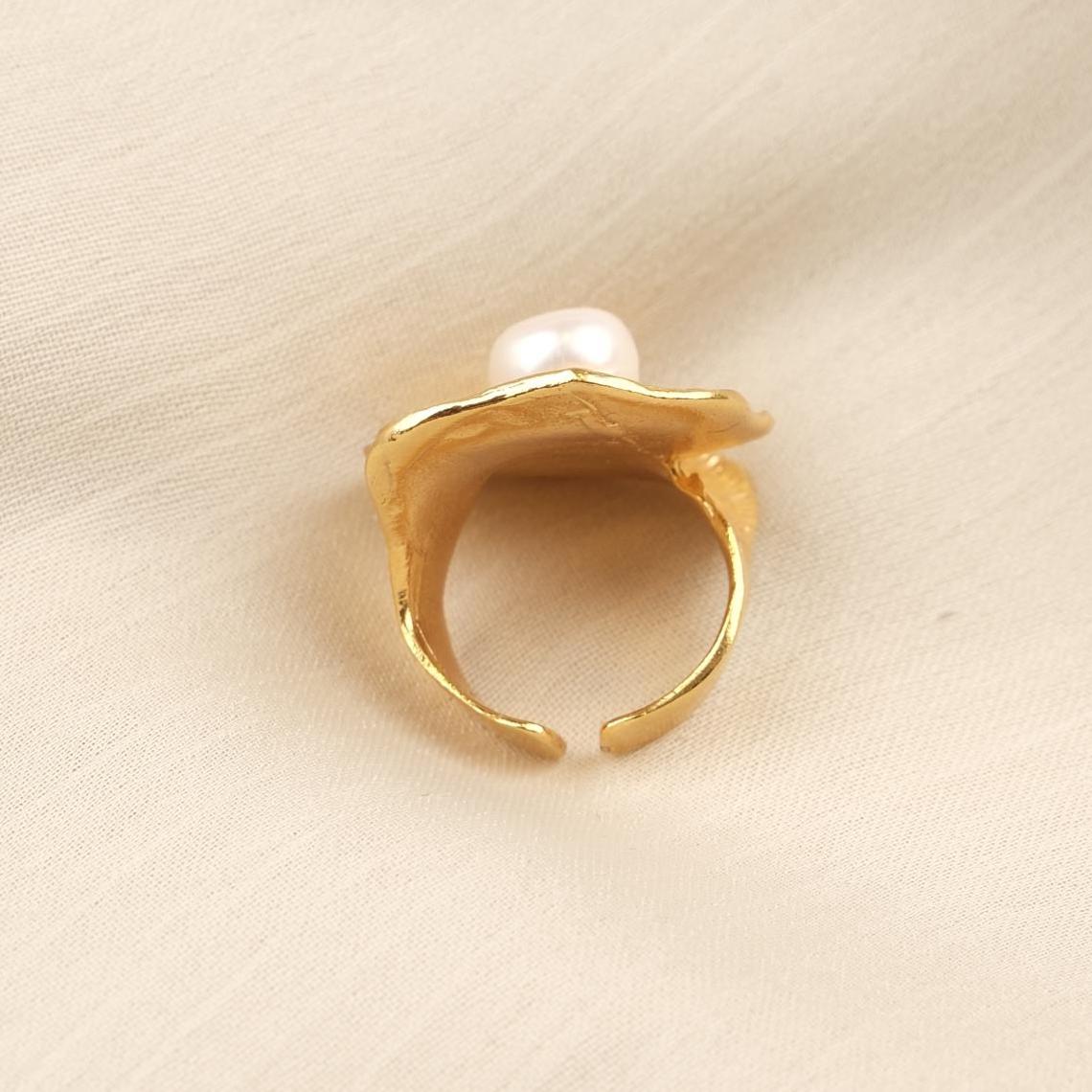 Handmade Genuine Pearl Ring Flower Design & Antique Looking And Vintage Style Timeless Gold Plated Adjustable , Elegant Bold Jewelry Gift