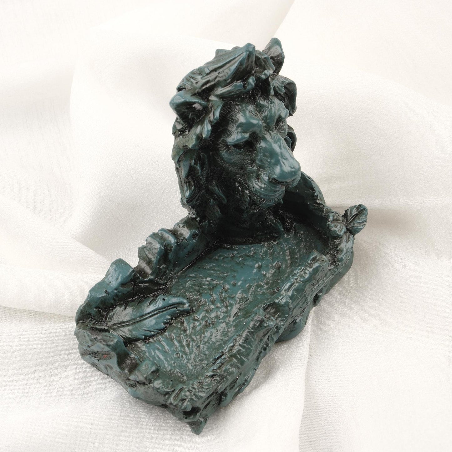 Handmade Gray Lion Ashtray Vintage Smoke Gift for Mythic Lovers Cigarette Holder and Lid for Smokers Unique Gift Ideas WEIGHS 1LB
