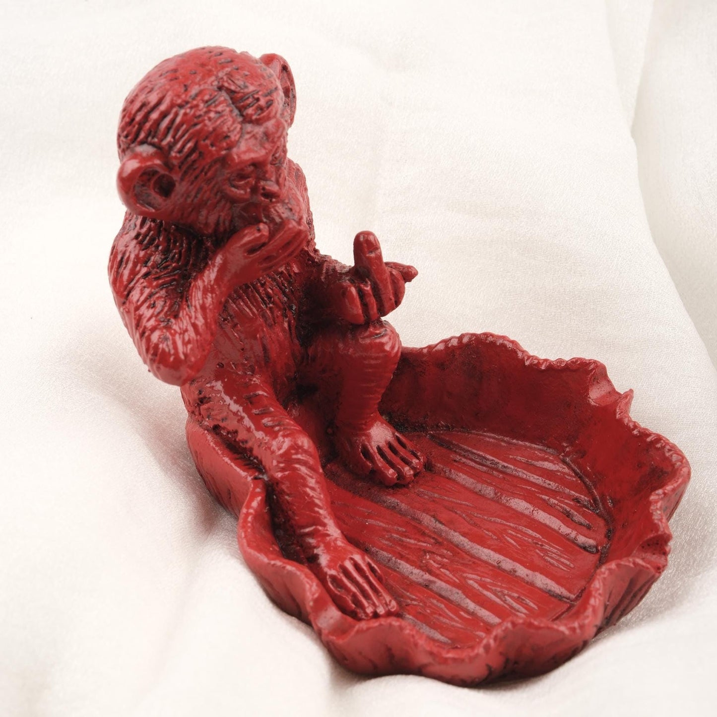 Red Small Middle Finger Monkey Ashtray with Spider Detail Cool Funky Gift for Smokers, Ashtray Lid – 15x9cm Handmade HEAVY ITEM 1LBS