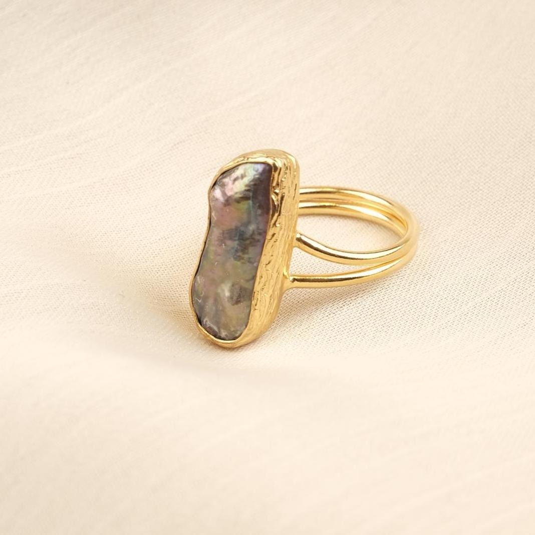 Handmade Black Genuine Pearl Statement, Antique Looking & Vintage Style Gold Plated Ring With Sculptural Artistic Abstract Design For Women