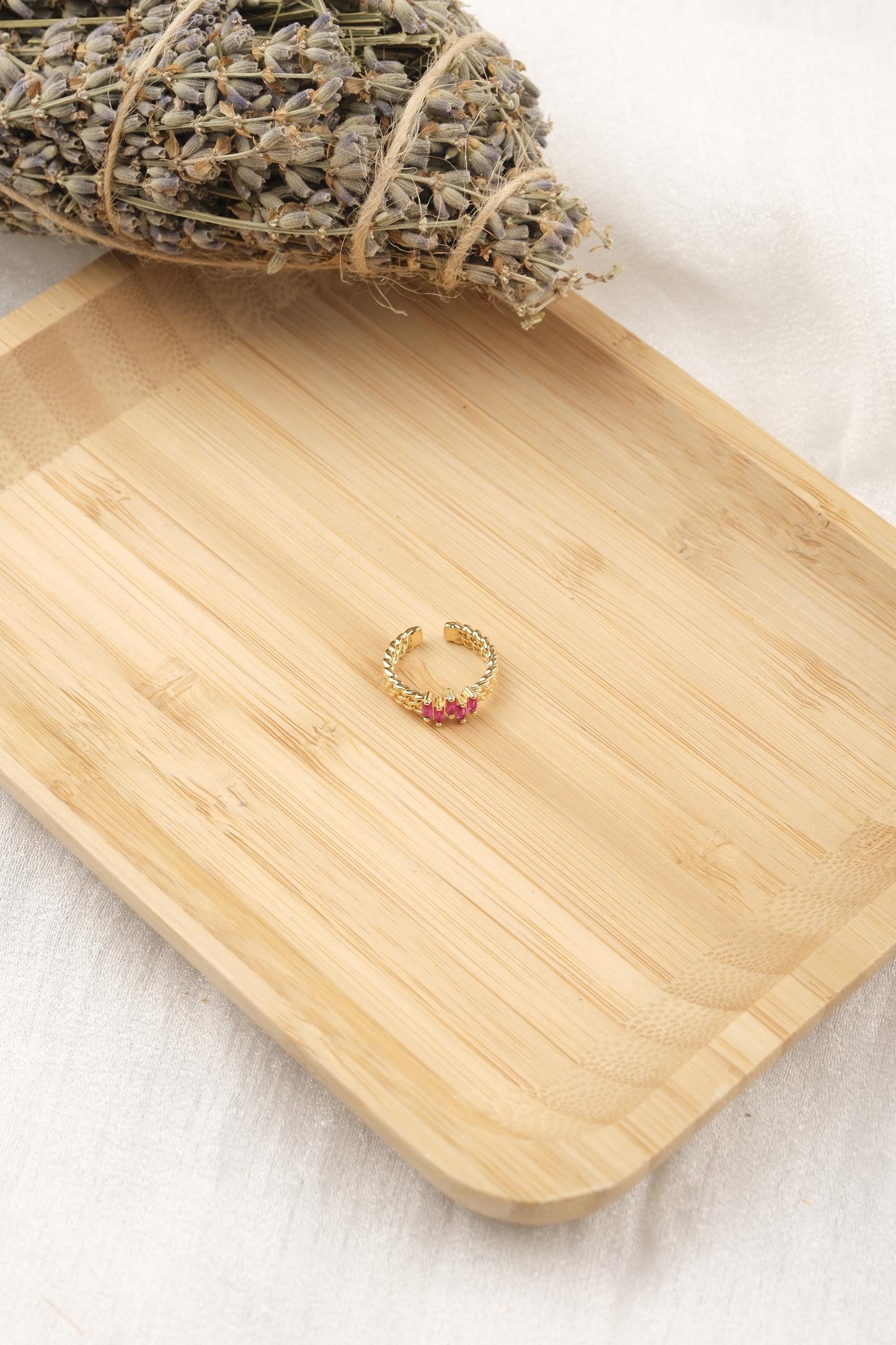 Minimal Emerald Pink Stone Ring For Women, Gold Plated Adjustable Fashion Ring, Dainty Chain-Inspired Elegant Jewelry Gift For Her