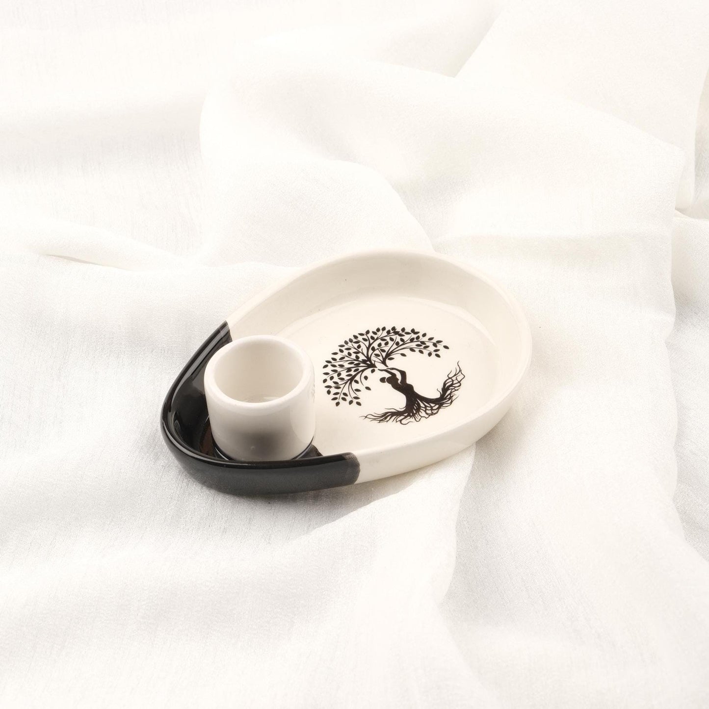Black And White Ceramic Palo Santo Holder With Roots & Praying Woman Figure | Smudge Tray For Cleansing Rituals | 14x10x4cm Sandal Tray