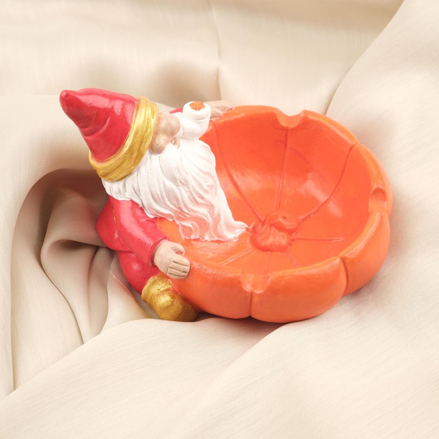 Red Gnome Ashtray with Pumpkin Bowl, Whimsical Santa Elf Smoking Tray, Handmade Fantasy Gift for Smokers Fun Decor, 11x14x11cm