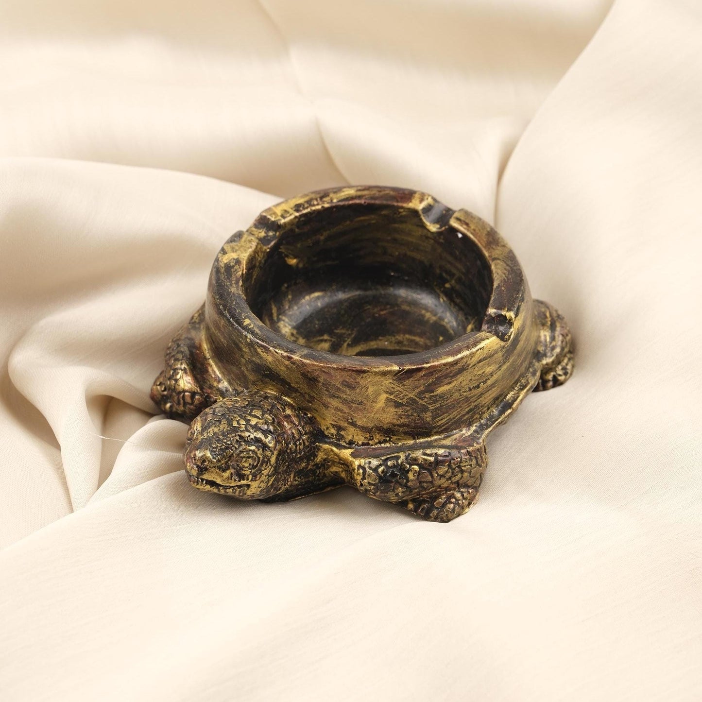 Antique Gold Turtle Ashtray, Unique Reptile-Inspired Smoking Tray, Handmade Zen Decor for Home Exotic Animal Gift Idea, 3.5x13x10cm