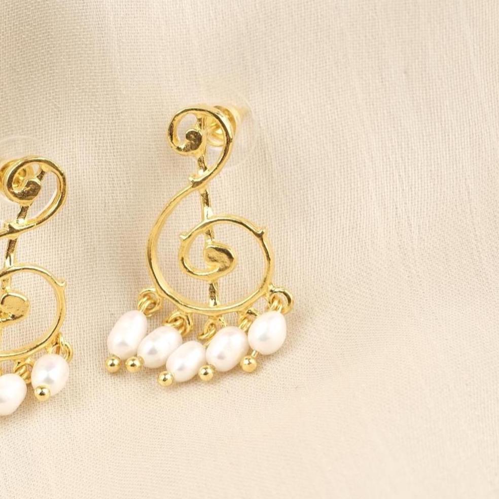 Handmade Pearl Melody Stud Earrings, Musical Treble Clef Design with Faux Pearls, Artistic and Elegant Gift for Music Lovers and Dreamers