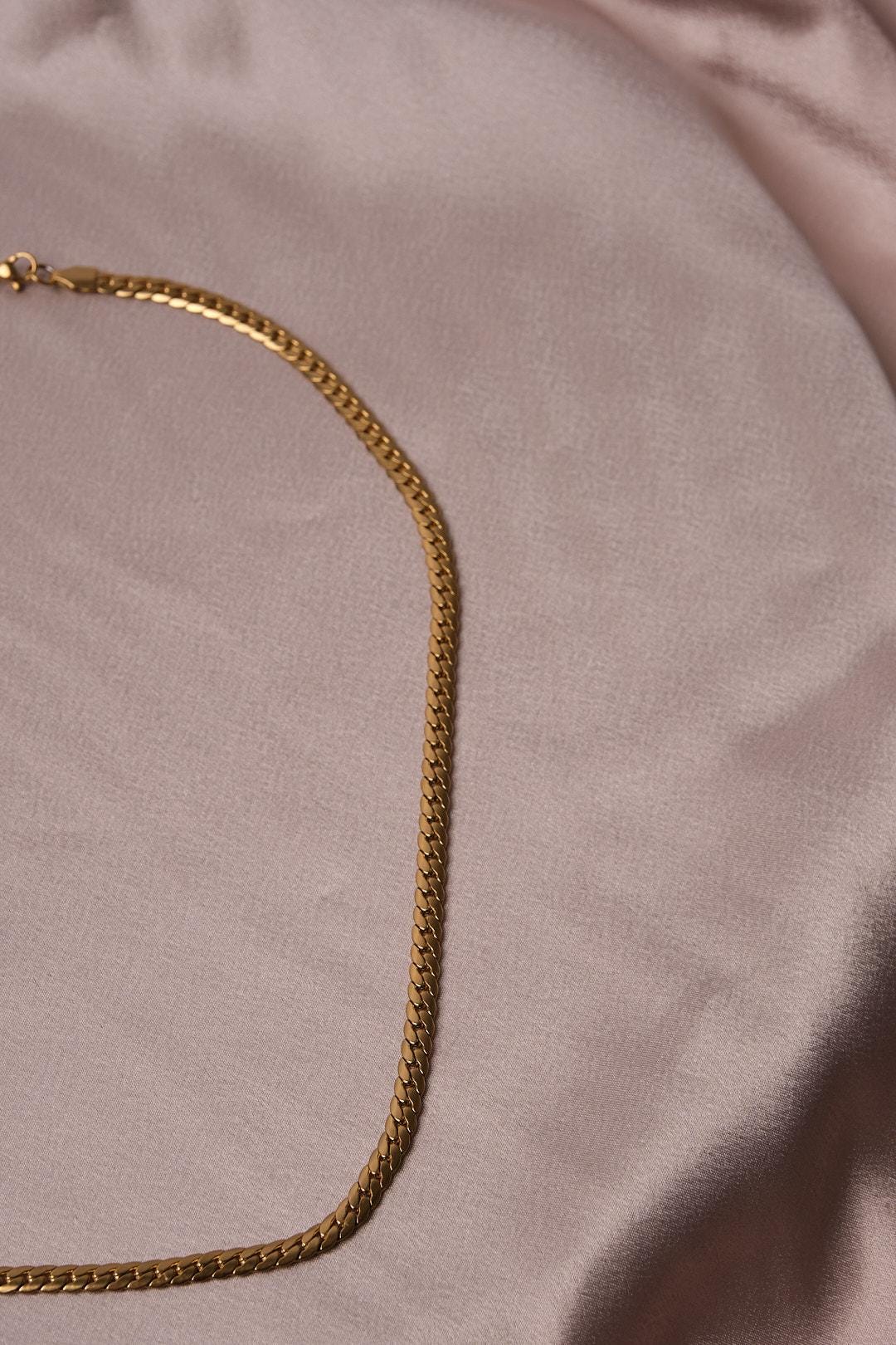 Men's Gold Snake Chain Choker Necklace & 54 cm, Stainless Steel Jewelry with Urban Edge | Cool and Masculine Look | Great Gift for Him