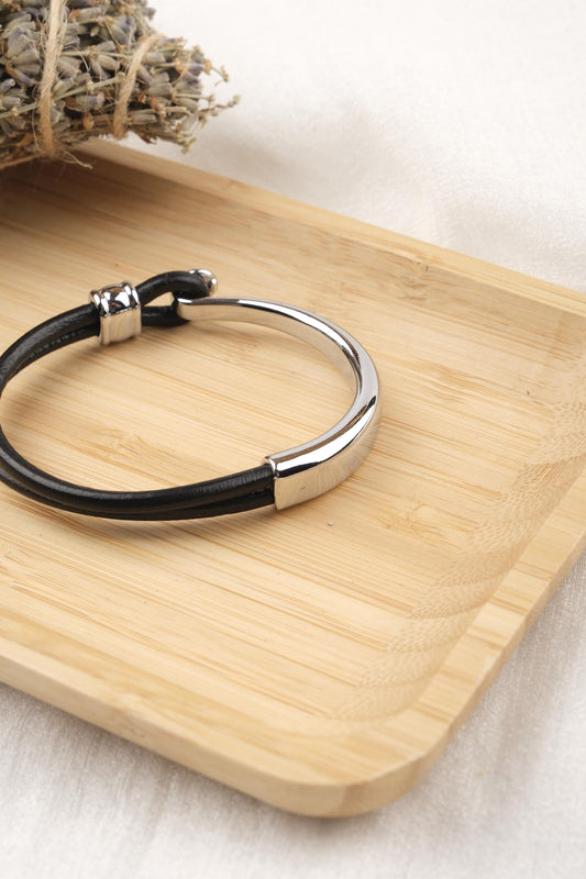 Timeless Elegance, Silver Hook Leather Bracelet for Men, Classic Wristband with Genuine Leather, Stylish Bracelet Gift for Him