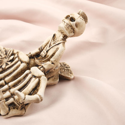 Skull & Marijuana Leaf Ashtray in White, Gothic and Hippie Gift for Smokers | Vintage Cigarette Lid | Skeleton | Unique Smoking Accessories