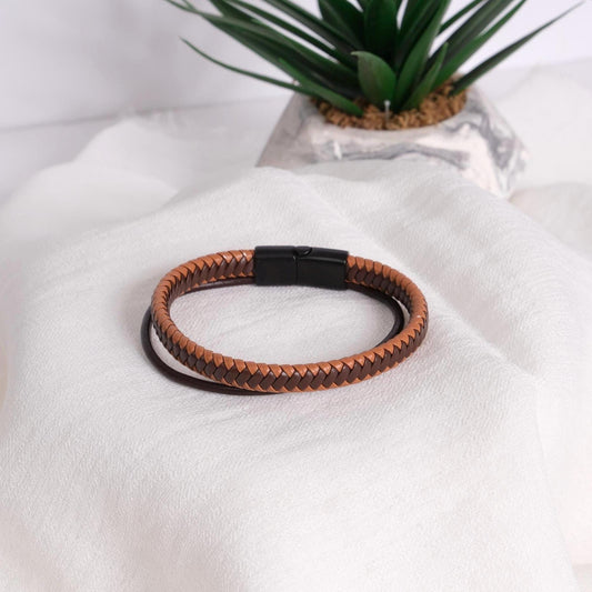 Minimalist Beige & Brown Braided Leather Bracelet for Men, 22cm, Dual-Tone Genuine Leather, Sleek Magnetic Clasp