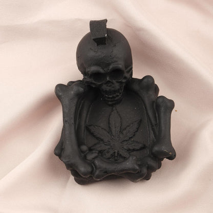 Marijuana Leaf & Skeleton Mini Ashtray , 12.5 cm and 5 in | Gladiator Skull Design, Unique Resin Smoking Accessory, Gothic Decor Gift