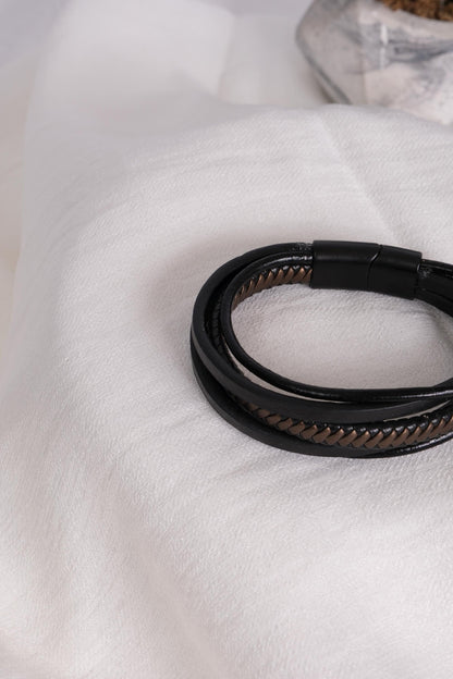 Brown Leather Bracelet for Men, 22cm, Genuine Leather, Classic Shape, Bold Minimalist Style, Durable Gift for Him