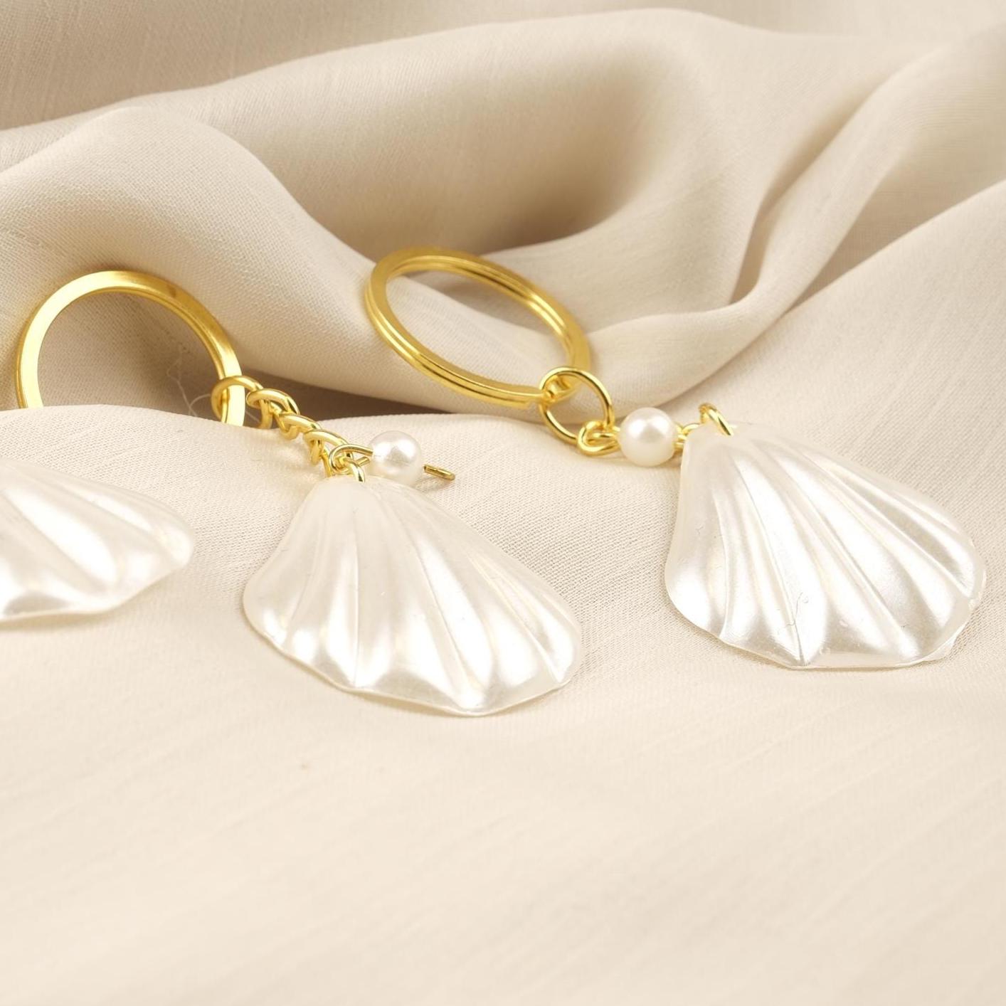 Handmade Shell & Pearl Gold Keychain and Bag Charm, Faux Pearl Beach Vibes Minimalist Decor for Summer Lovers