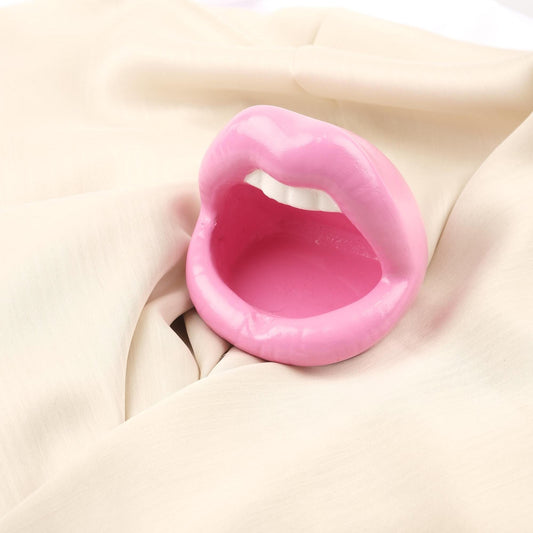 Pink Lips Ashtray with Teeth, Bold Pop Art Style Mouth Tray, Handmade Funky Gift for Women Smokers  Unique Design Accent, 11x12x10cm