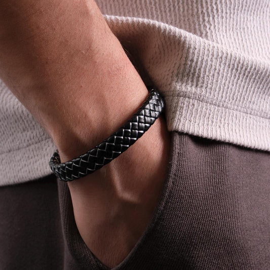 Black Genuine Leather Men's Bracelet – 22cm Street Style with White Stitch Detailing