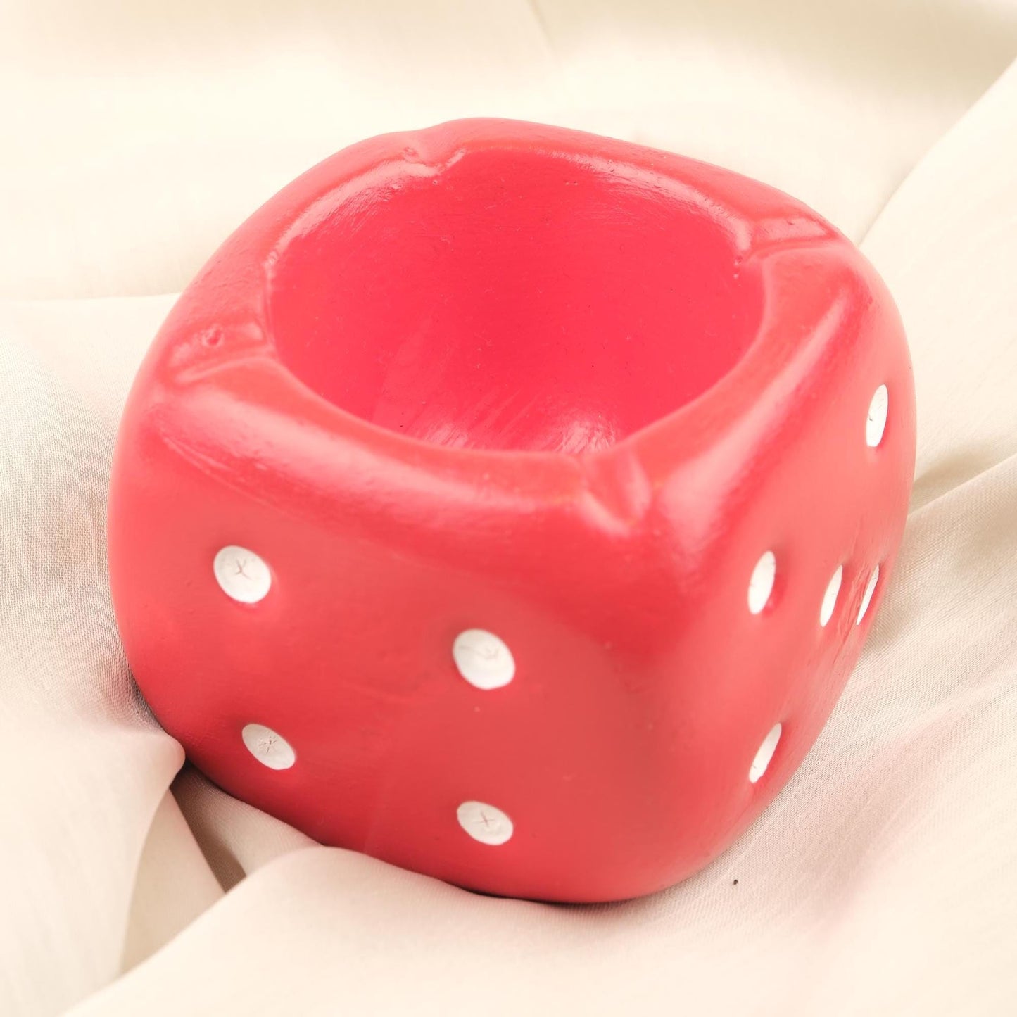 Red Dice Ashtray for Smokers, Playful Casino Theme Decor, Handcrafted Cube Design Tray with Dot Detail  Fun Gift Idea, 7x8x8cm