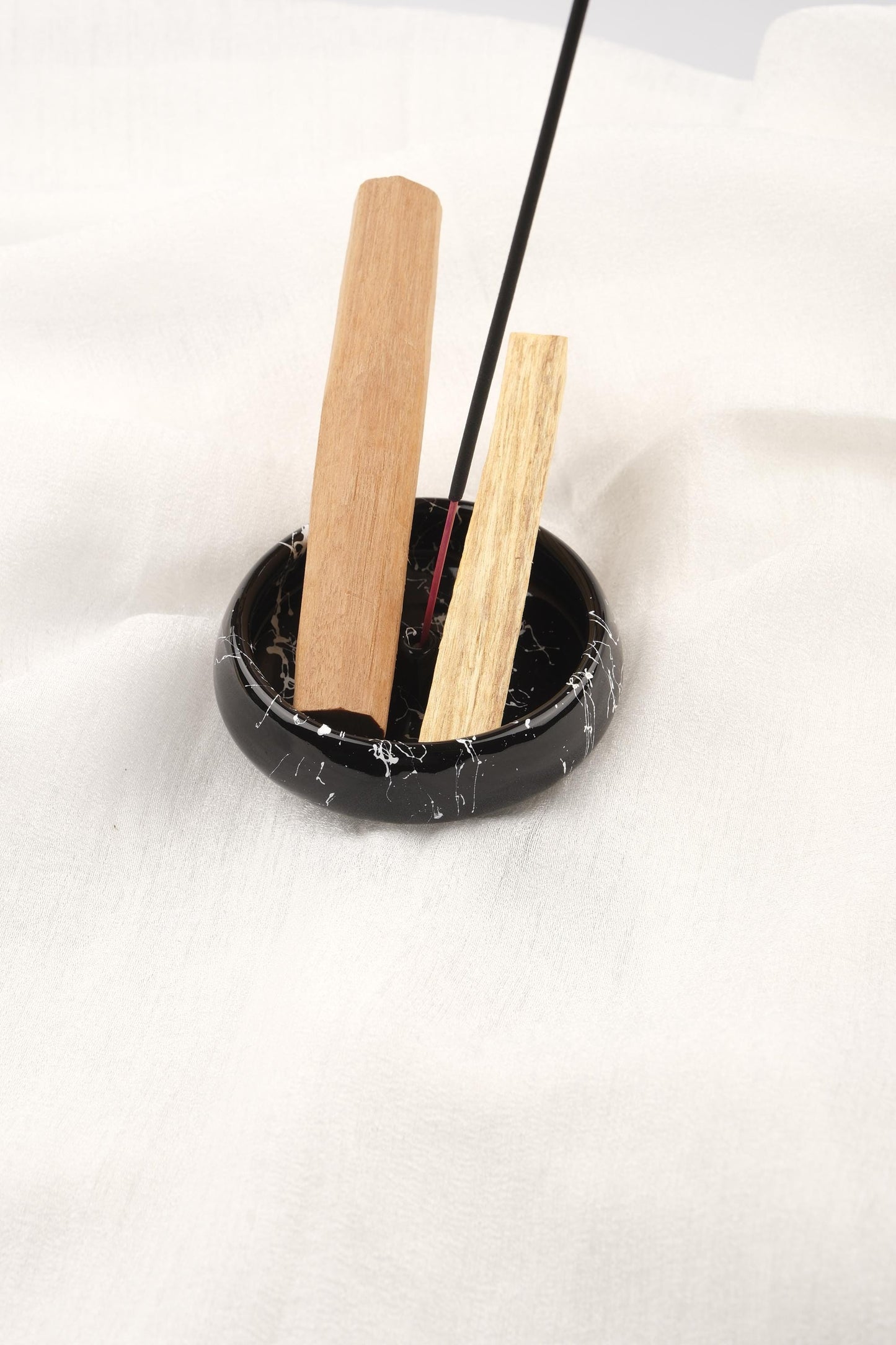 Small Black And White Marble Ceramic Palo Santo Holder  Authentic Ash Catcher Plate For Rituals And Cleansing  13x13x2cm Meditation Ash Lid