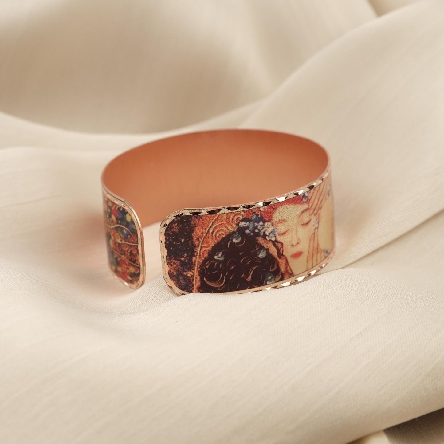 Gustav Klimt "The Kiss" Bracelet in Pure Copper, Inspired by Artistic Handmade Adjustable Cuff | Antique Looking Vintage Style Gift for Her