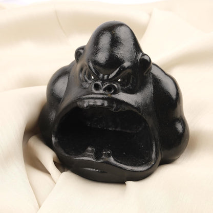 Black Gorilla Ashtray, Bold Wild Animal Head Design, Fierce Jungle Decor Piece for Smokers  Handmade Beast Style Gift, 13x13x13cm
